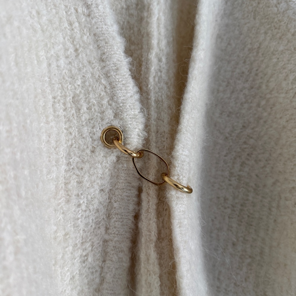 Wild Fable Boucle Cream Cardigan with Gold Accents Medium - Picture 4 of 5